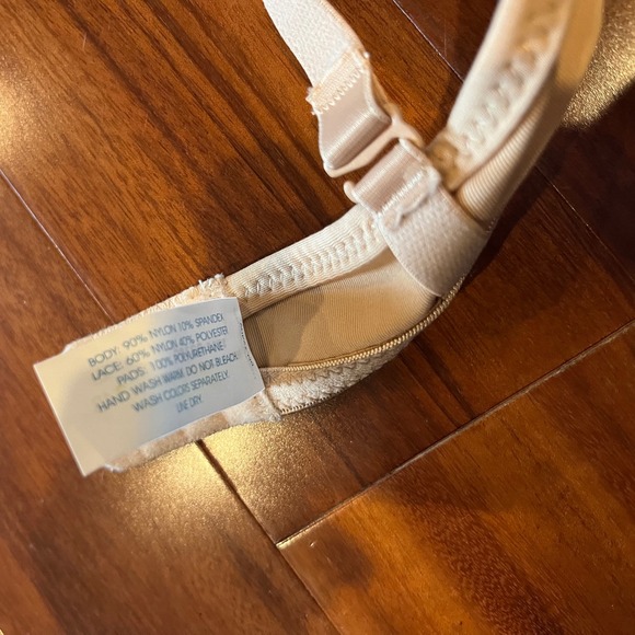 Rene Rofe Beige Bra Style B2389 Underwire Nude Floral Intimates New Size 34B - Picture 8 of 9